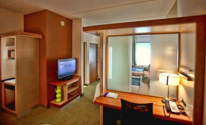 Springhill Suites Tampa North/Tampa Palms Room photo